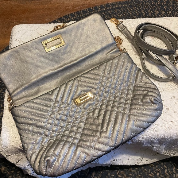 Vintage Silver Evening Purse - Picture 2 of 5